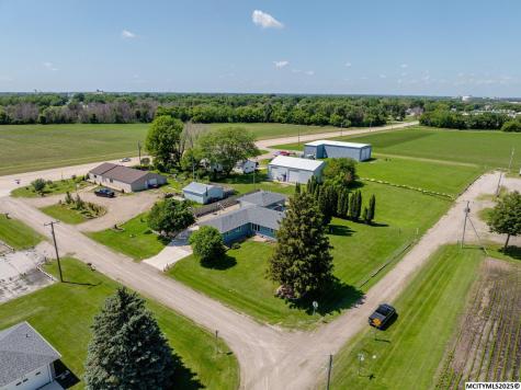 42 33rd SE Mason City IA 50401