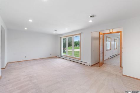 42 33rd SE Mason City IA 50401