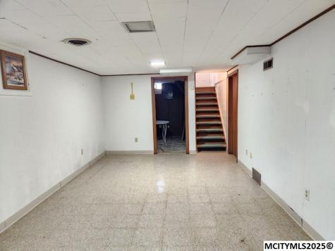 727 2nd SW Mason City IA 50401