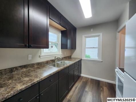 727 2nd SW Mason City IA 50401