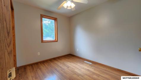 527 NE 4th Street Mason City IA 50401