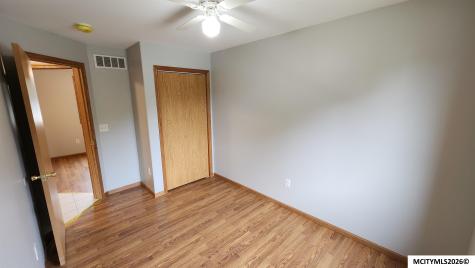 527 NE 4th Street Mason City IA 50401