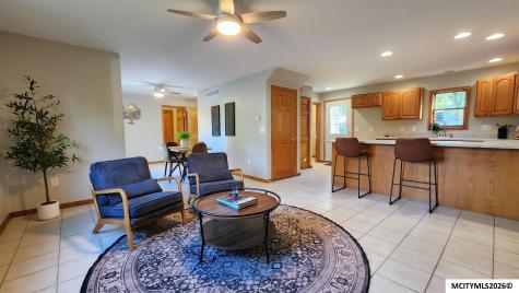 527 NE 4th Street Mason City IA 50401