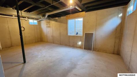527 NE 4th Street Mason City IA 50401