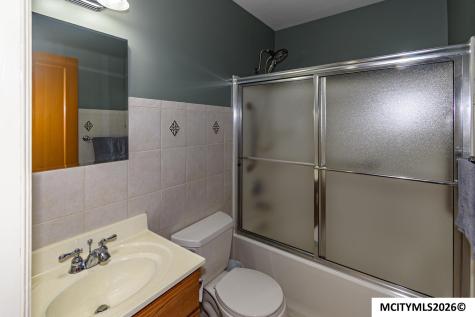 1309 S Carolina Mason City IA 50401