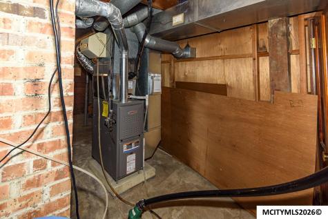 1309 S Carolina Mason City IA 50401