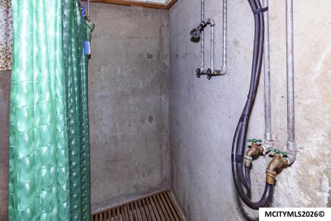 1309 S Carolina Mason City IA 50401