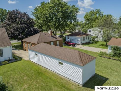 1309 S Carolina Mason City IA 50401