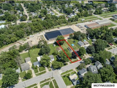 1309 S Carolina Mason City IA 50401