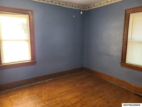 311 18th SE Mason City IA 50401
