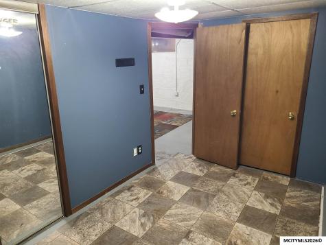 311 18th SE Mason City IA 50401