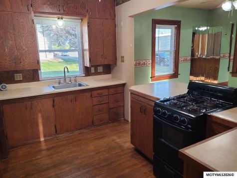 311 18th SE Mason City IA 50401