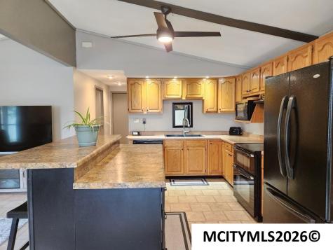 15257 Thoburn Avenue Clear Lake IA 50428