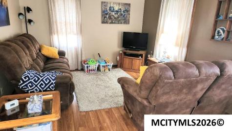 935 11th NE Mason City IA 50401