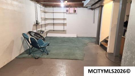 935 11th NE Mason City IA 50401
