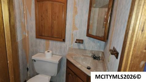 935 11th NE Mason City IA 50401