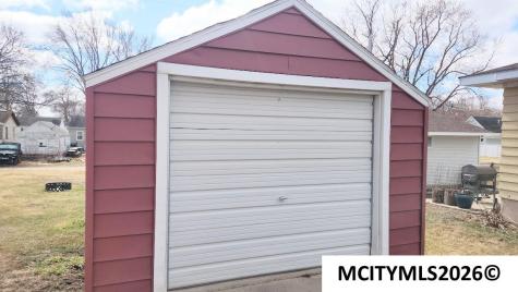 935 11th NE Mason City IA 50401