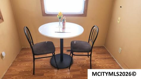 935 11th NE Mason City IA 50401