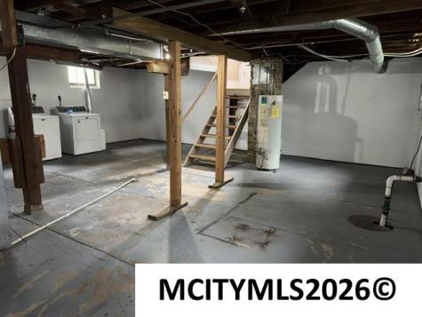 106 S Harrison Lake Mills IA 50450