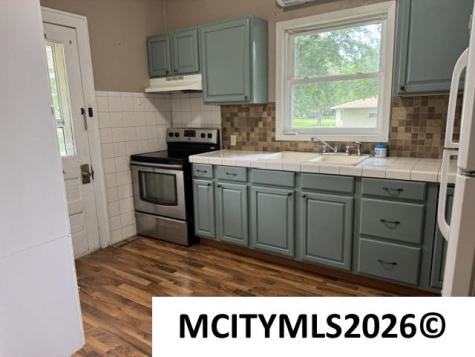 106 S Harrison Lake Mills IA 50450