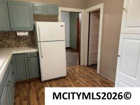 106 S Harrison Lake Mills IA 50450