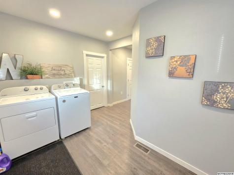 627 2nd Street Meservey IA 50457