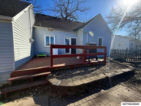 606 11th NE Mason City IA 50401