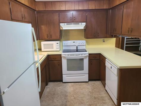 1155 Crestmore Way Mason City IA 50401