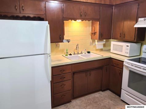 1155 Crestmore Way Mason City IA 50401