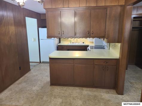 1155 Crestmore Way Mason City IA 50401