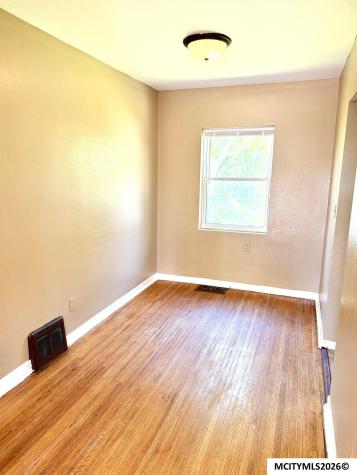 713 N Tyler Mason City IA 50401