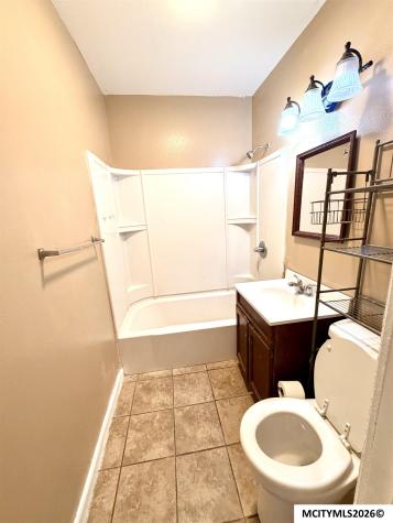 713 N Tyler Mason City IA 50401