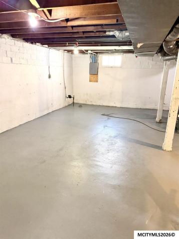713 N Tyler Mason City IA 50401