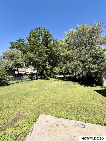 713 N Tyler Mason City IA 50401