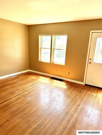 713 N Tyler Mason City IA 50401