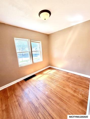 713 N Tyler Mason City IA 50401