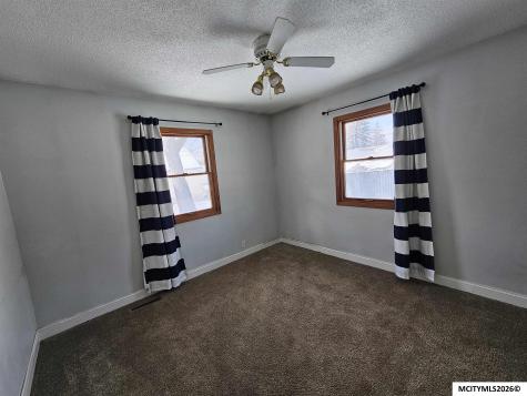 694 15th SE Mason City IA 50401