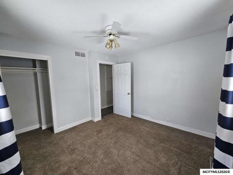 694 15th SE Mason City IA 50401