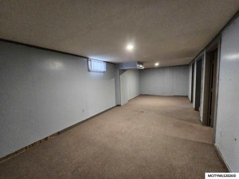 694 15th SE Mason City IA 50401