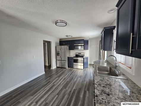 694 15th SE Mason City IA 50401
