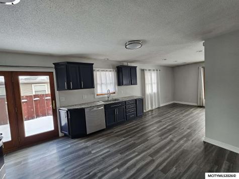 694 15th SE Mason City IA 50401