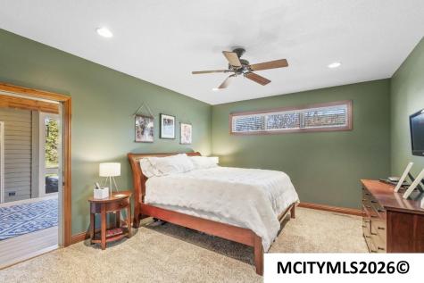 125 Boulder Mason City IA 50401