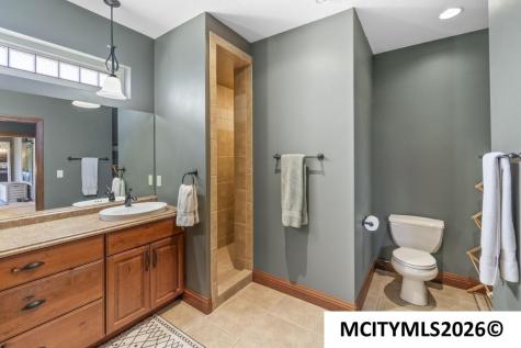 125 Boulder Mason City IA 50401