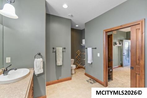125 Boulder Mason City IA 50401