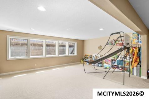 125 Boulder Mason City IA 50401