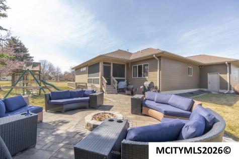125 Boulder Mason City IA 50401