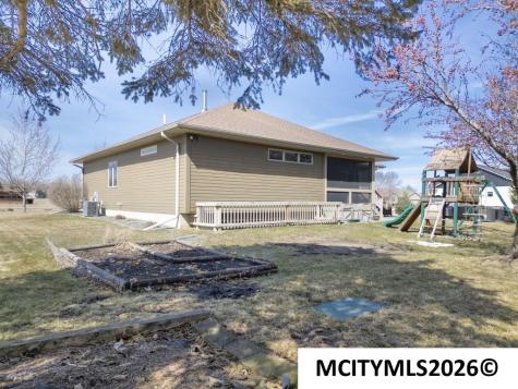 125 Boulder Mason City IA 50401
