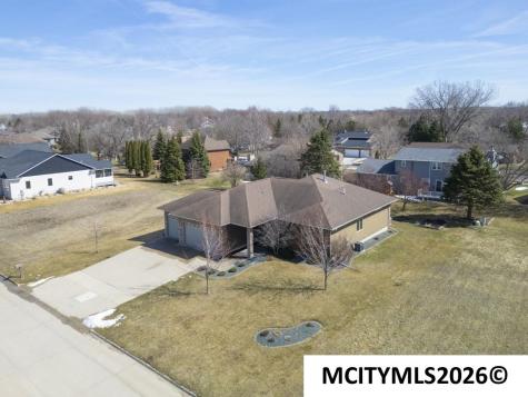 125 Boulder Mason City IA 50401