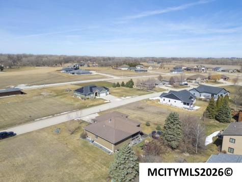 125 Boulder Mason City IA 50401