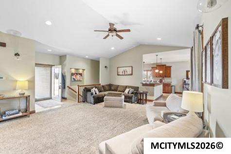 125 Boulder Mason City IA 50401